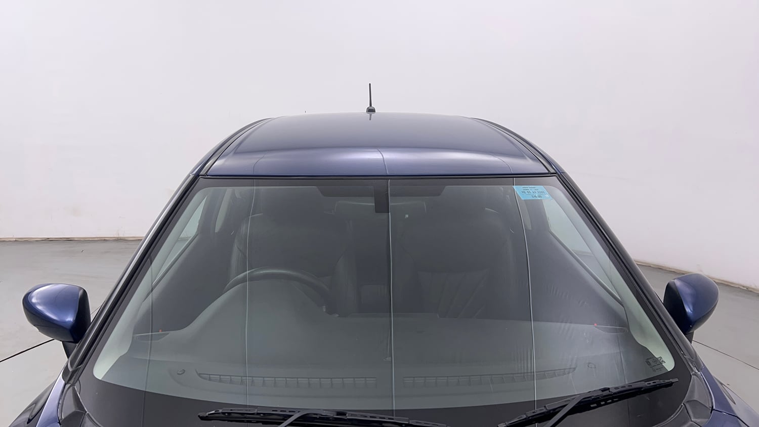 Used 2019 Maruti Suzuki Baleno Zeta Automatic Petrol Automatic exterior FRONT WINDSHIELD VIEW