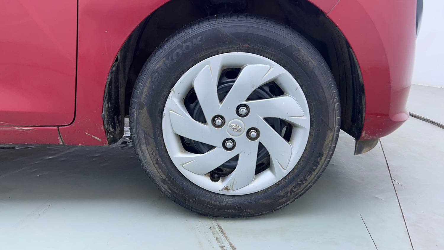 Used 2019 Hyundai Santro Sportz Petrol Manual tyres RIGHT FRONT TYRE RIM VIEW