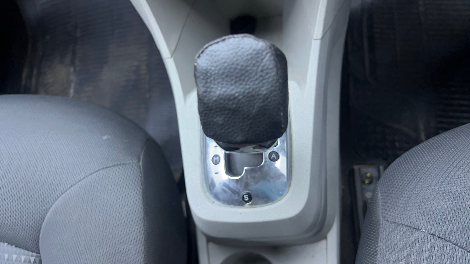 Used 2018 Tata Tiago Revotron XZA Petrol Automatic interior GEAR  KNOB VIEW