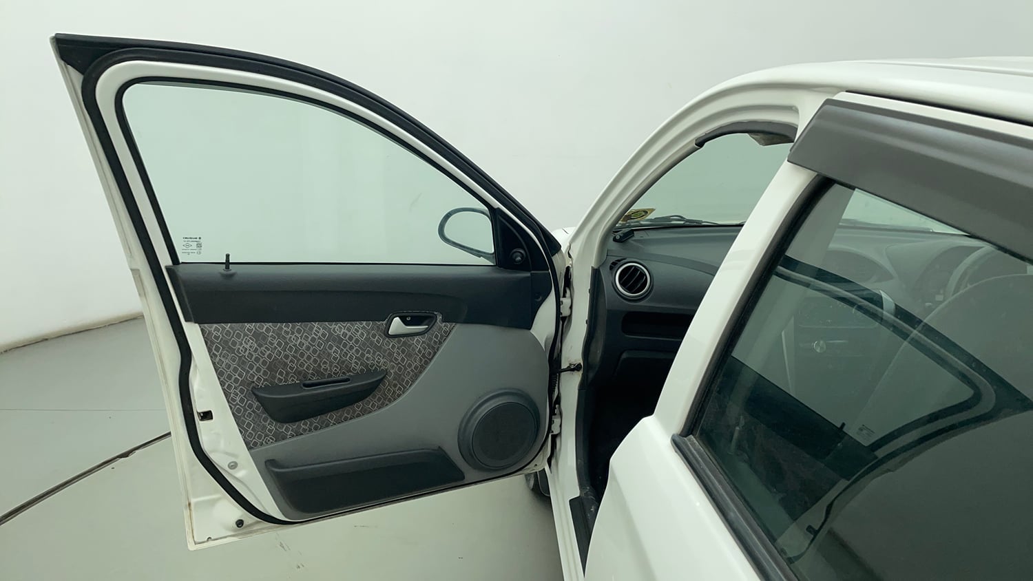Used 2018 Maruti Suzuki Alto 800 LXi Petrol Manual interior LEFT FRONT DOOR OPEN VIEW