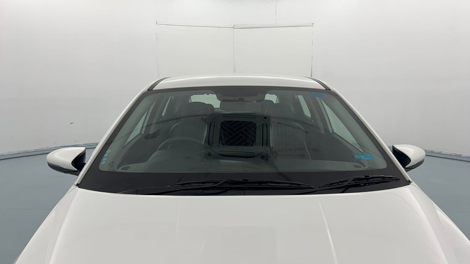 Used 2023 Hyundai i20 Sportz 1.2 MT Petrol Manual exterior FRONT WINDSHIELD VIEW