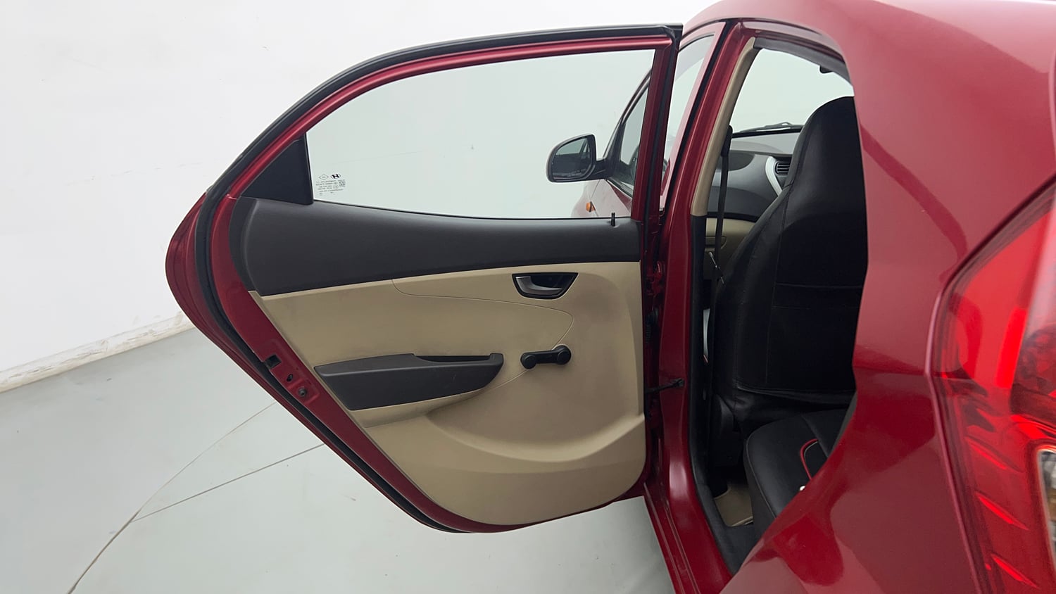Used 2014 Hyundai Eon Sportz Petrol Manual interior LEFT REAR DOOR OPEN VIEW