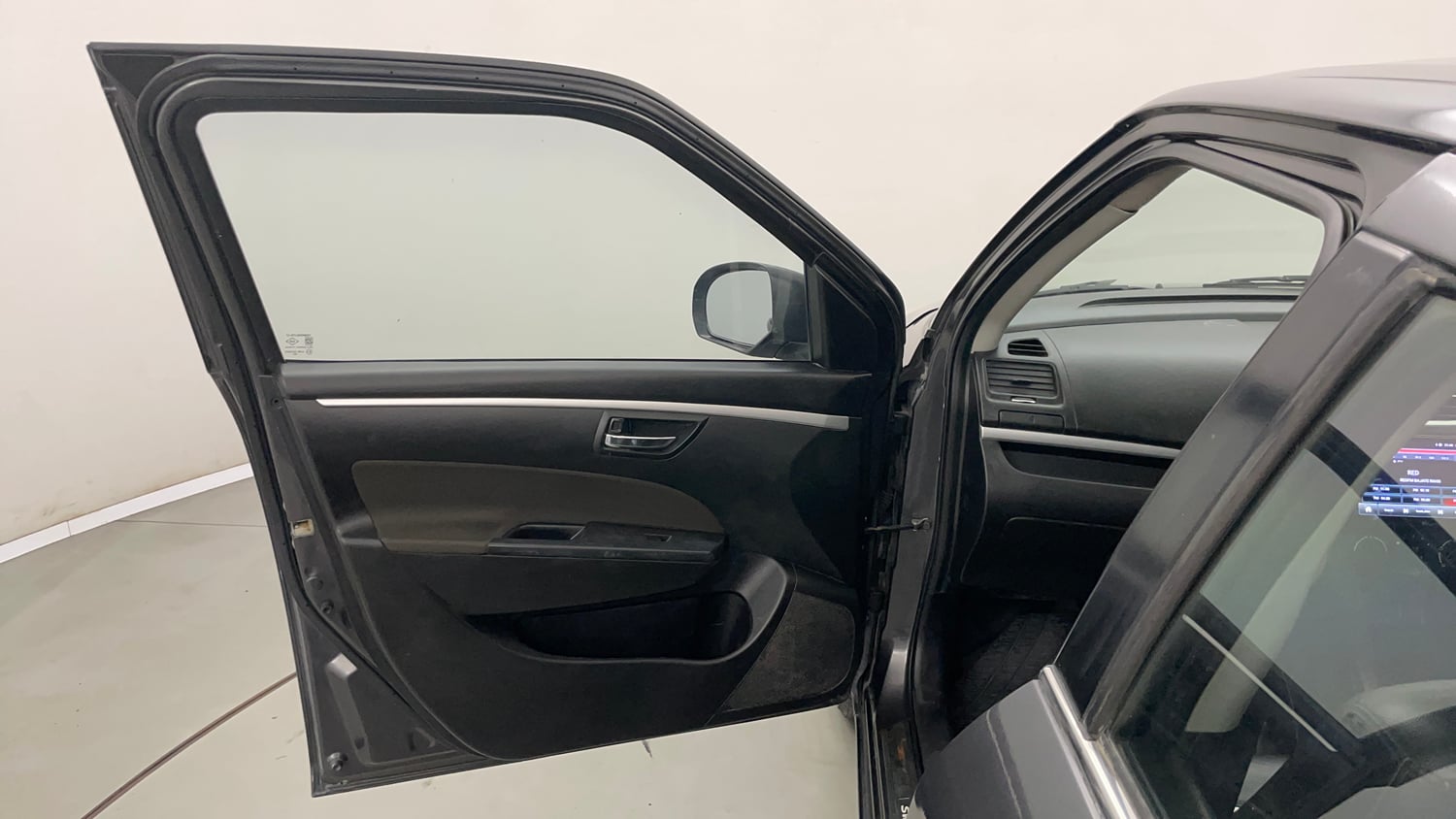 Used 2015 Maruti Suzuki Swift VXi Petrol Manual interior LEFT FRONT DOOR OPEN VIEW