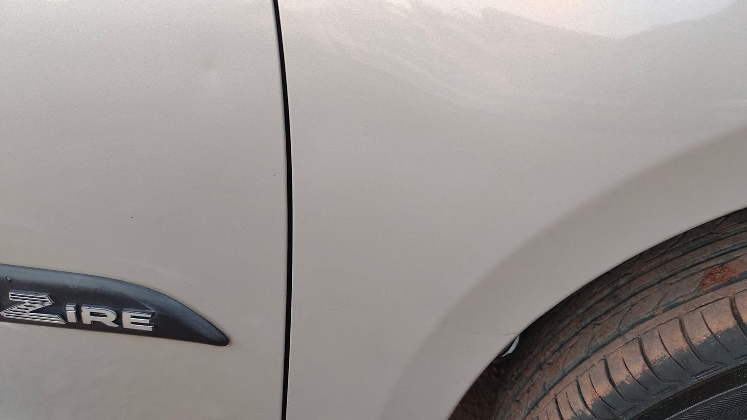 Used 2015 Maruti Suzuki Swift Dzire VXI Petrol Manual dents MINOR DENT