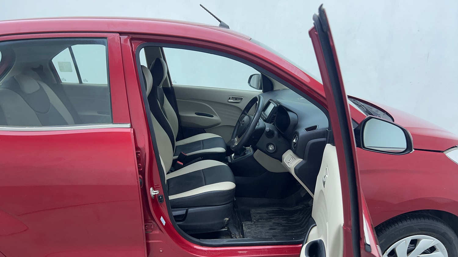Used 2019 Hyundai Santro Sportz Petrol Manual interior RIGHT SIDE FRONT DOOR CABIN VIEW