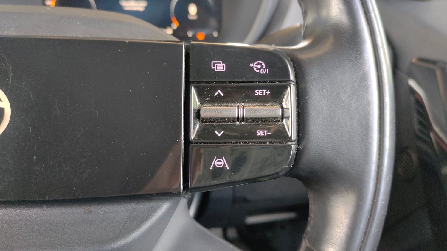 Used 2025 Tata Curvv Accomplished Plus A 1.5 Kryojet Diesel 6MT Dark Edition Diesel Manual top_features Cruise control