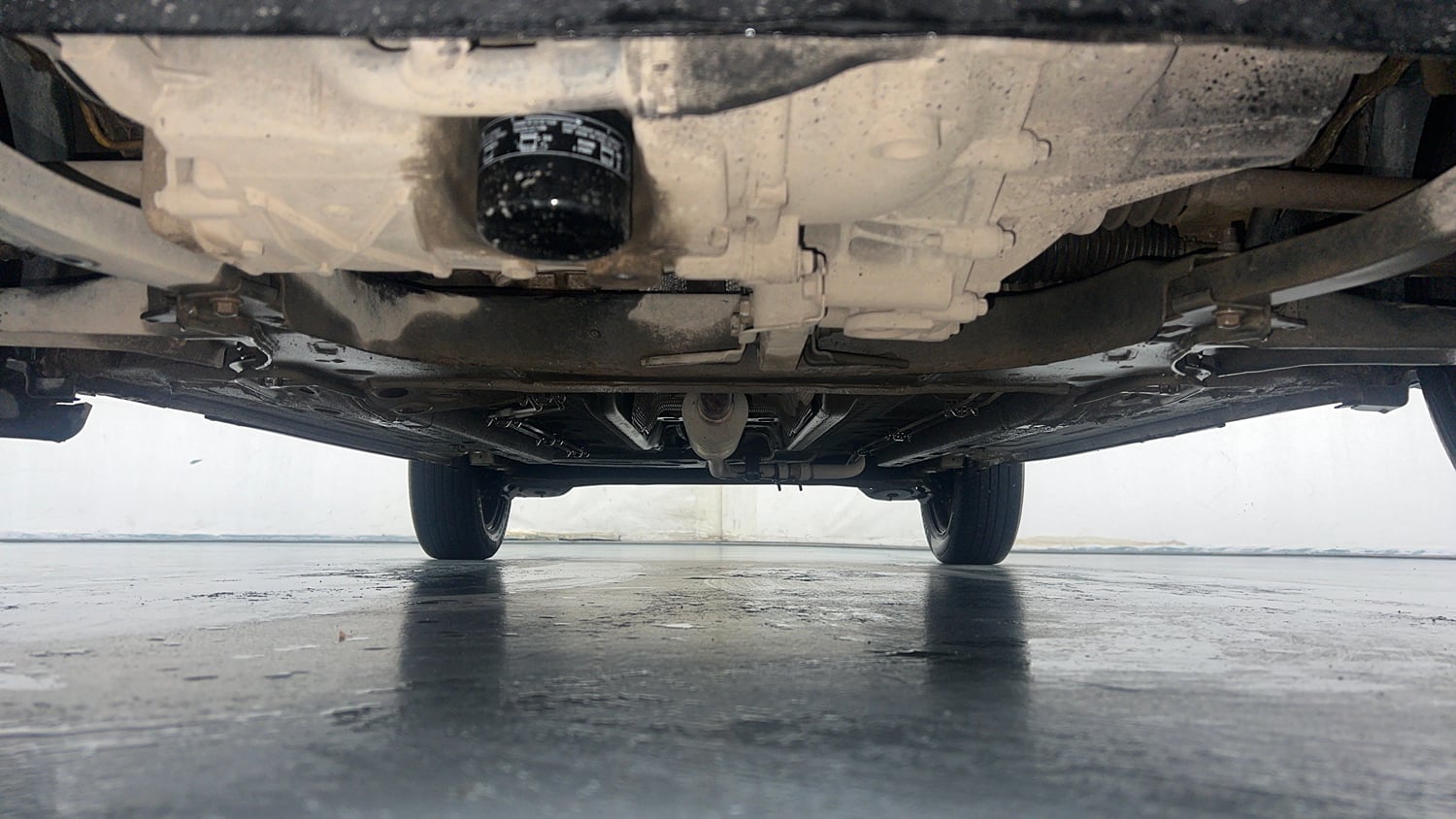 Used 2021 Nissan Magnite XL Petrol Manual extra FRONT LEFT UNDERBODY VIEW