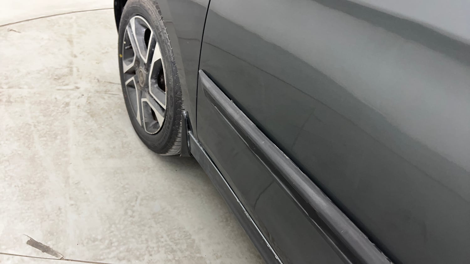 Used 2020 Tata Tiago XZ Plus Petrol Manual dents MINOR SCRATCH