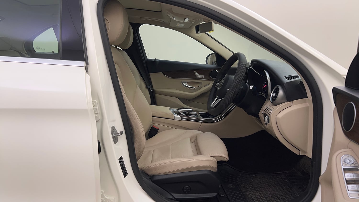 Used 2019 Mercedes-Benz C-Class C 220d Progressive Diesel Automatic interior RIGHT SIDE FRONT DOOR CABIN VIEW