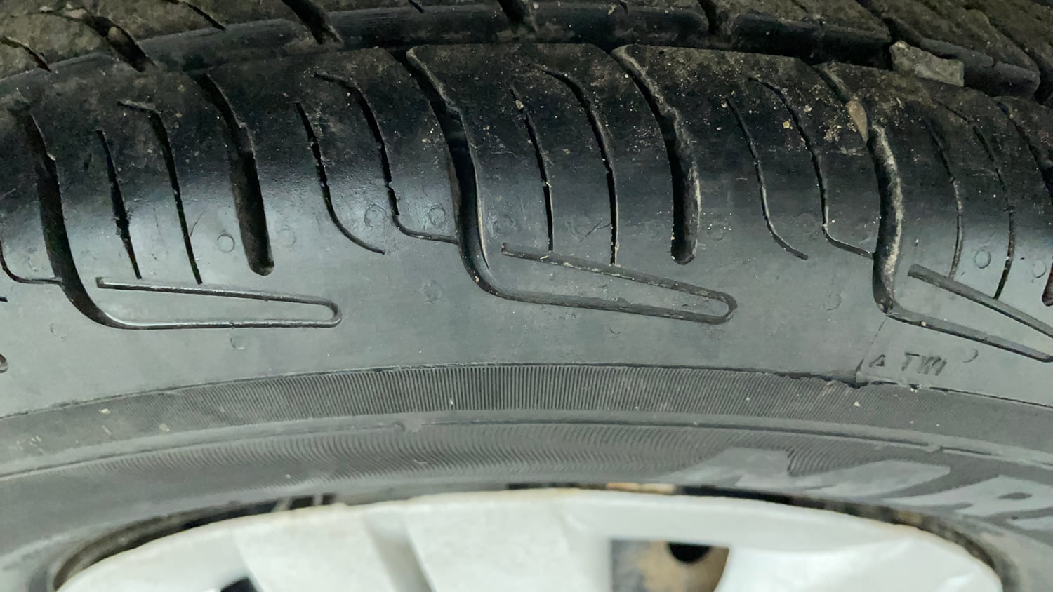 Used 2019 Maruti Suzuki Alto 800 LXi Petrol Manual tyres RIGHT REAR TYRE TREAD VIEW