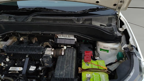 Used 2023 Tata Punch Accomplished MT Petrol Manual engine ENGINE LEFT SIDE HINGE & APRON VIEW