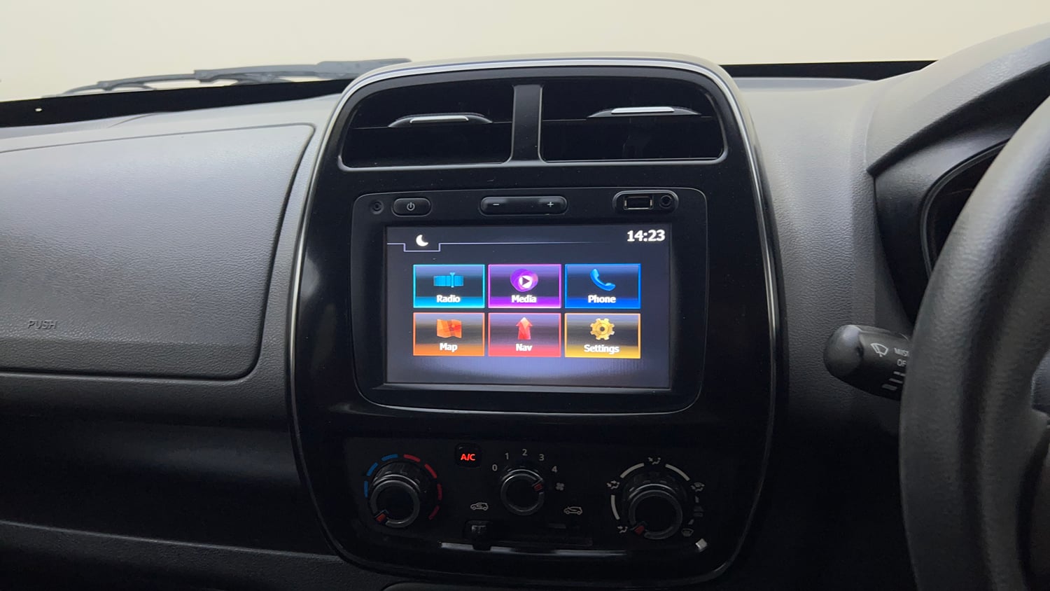 Used 2017 Renault Kwid 1.0 RXT AMT Opt Petrol Automatic top_features Touch screen infotainment system
