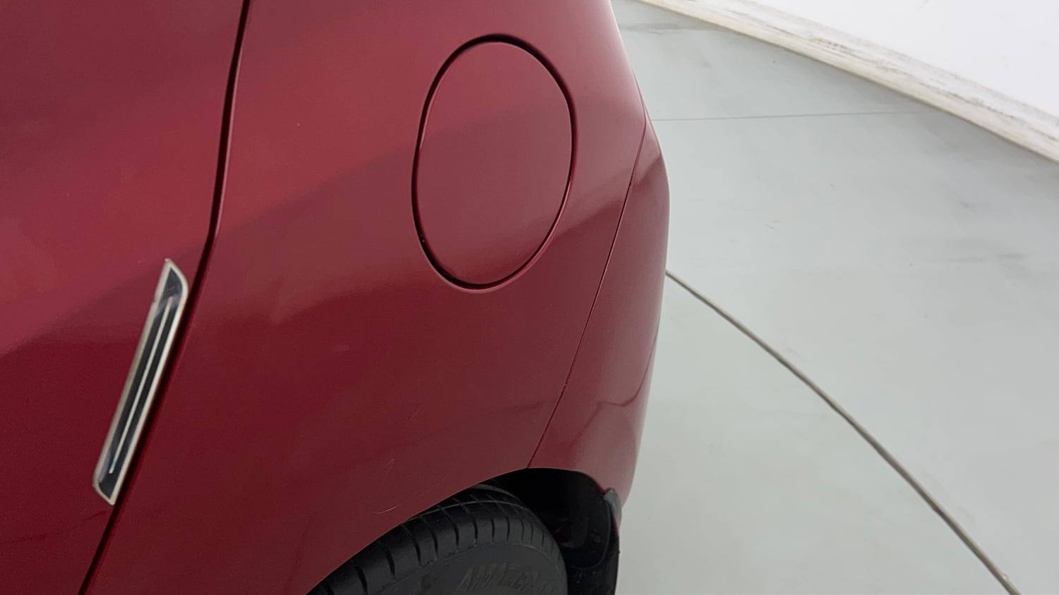 Used 2014 Hyundai Eon Sportz Petrol Manual dents MINOR SCRATCH