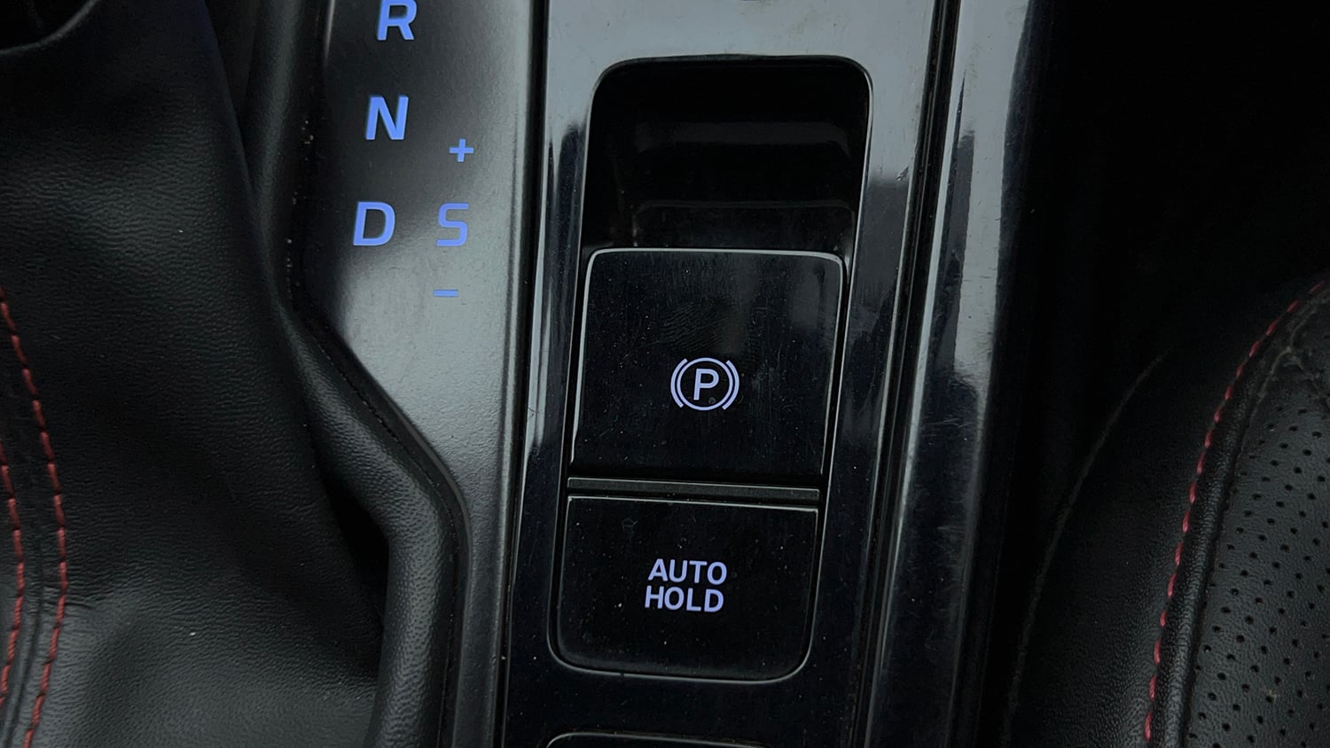 Used 2024 Hyundai Creta N-Line N10 1.5 Turbo DCT Petrol Automatic top_features Electronic parking brake