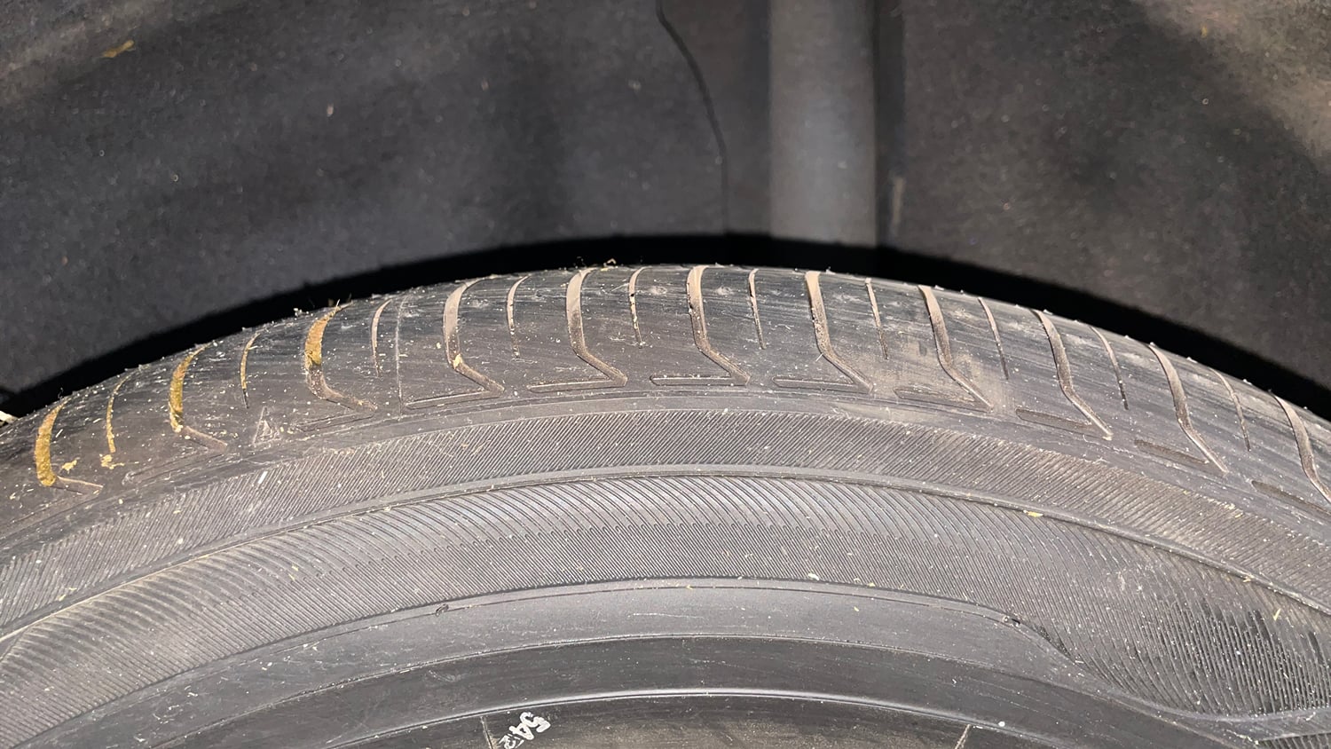 Used 2019 Ford EcoSport Titanium 1.5L TDCi Diesel Manual tyres LEFT REAR TYRE TREAD VIEW