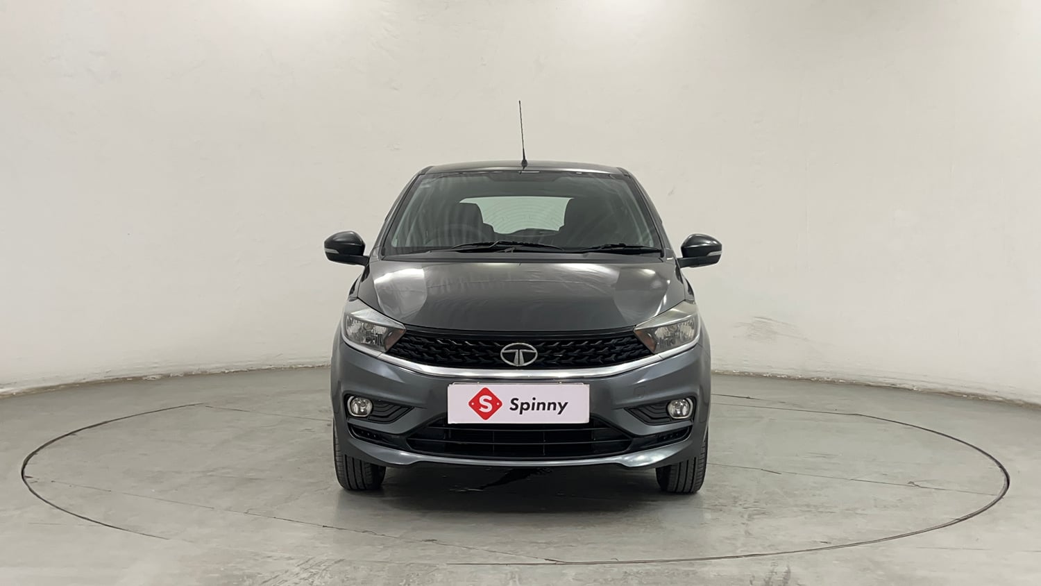 Used 2020 Tata Tiago XZ Plus Petrol Manual exterior FRONT VIEW