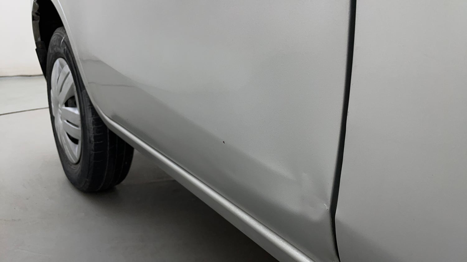 Used 2021 Maruti Suzuki Alto 800 LXi (O) Petrol Manual dents MINOR DENT
