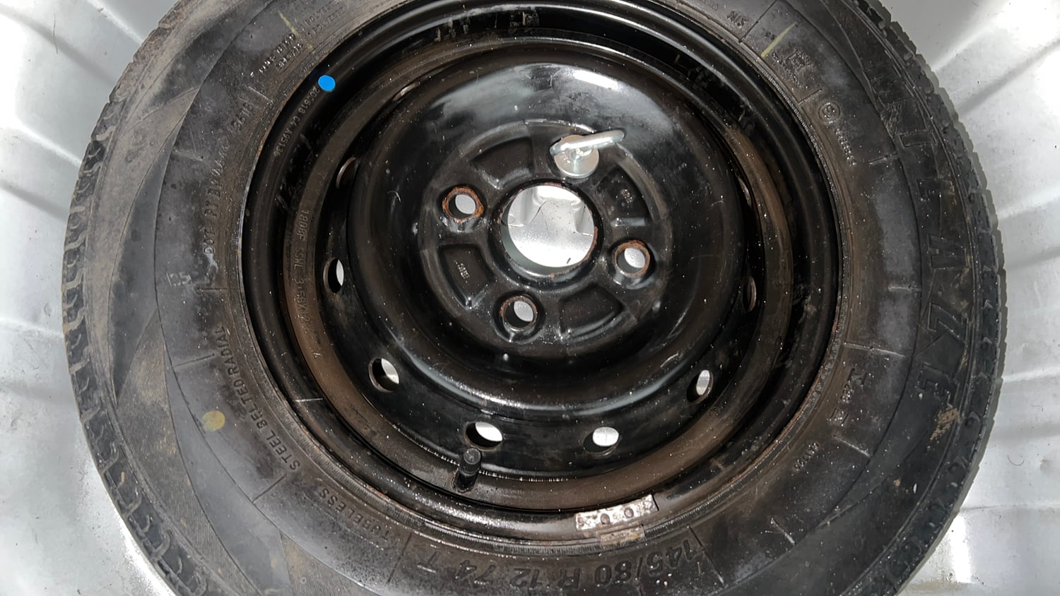 Used 2018 Maruti Suzuki Alto 800 LXi (O) Petrol Manual tyres SPARE TYRE VIEW