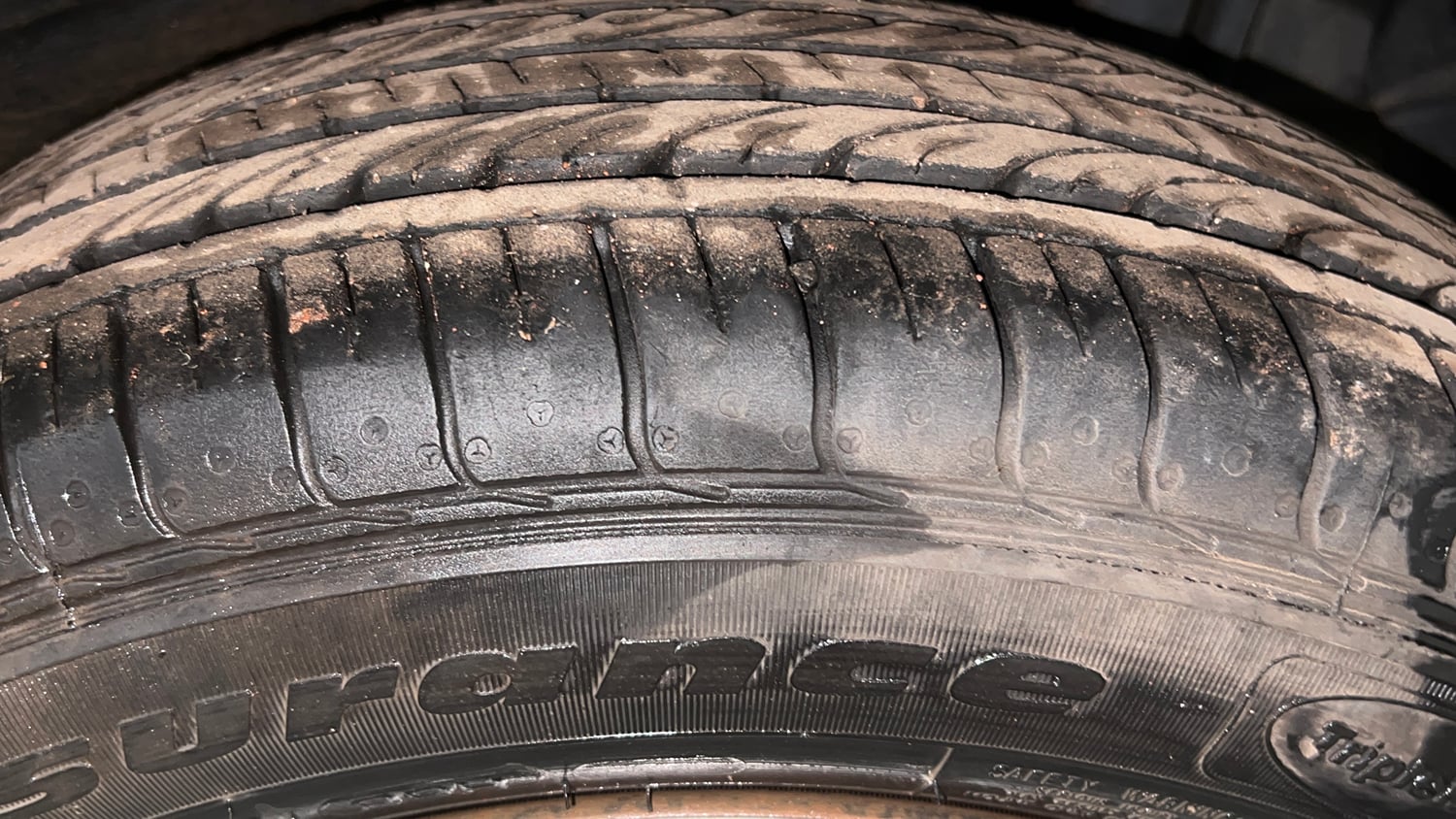 Used 2022 Tata Nexon XM (S) Petrol Manual tyres LEFT REAR TYRE TREAD VIEW