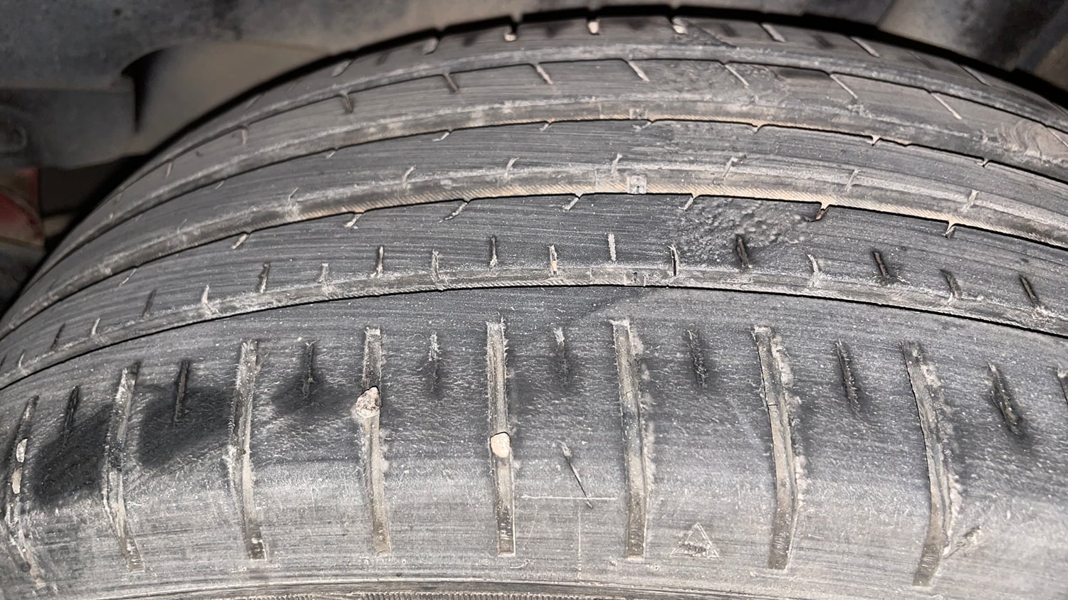 Used 2023 Toyota Glanza V AMT Petrol Automatic tyres LEFT REAR TYRE TREAD VIEW