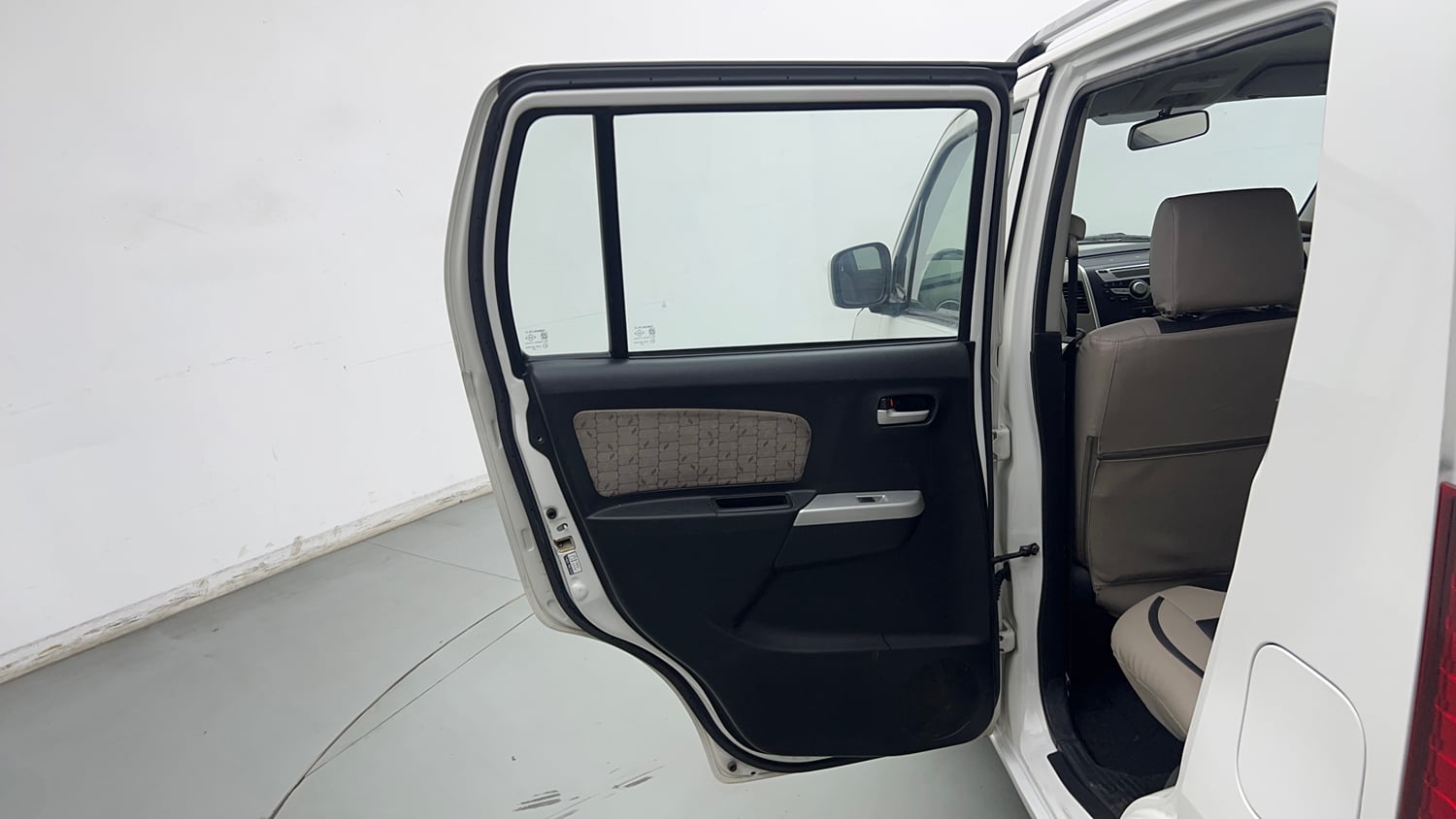Used 2015 Maruti Suzuki Wagon R VXI Petrol Manual interior LEFT REAR DOOR OPEN VIEW