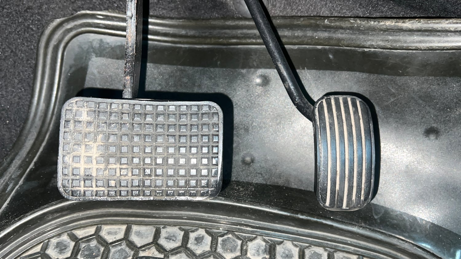 Used 2018 Tata Tiago Revotron XTA Petrol Automatic interior PEDALS VIEW