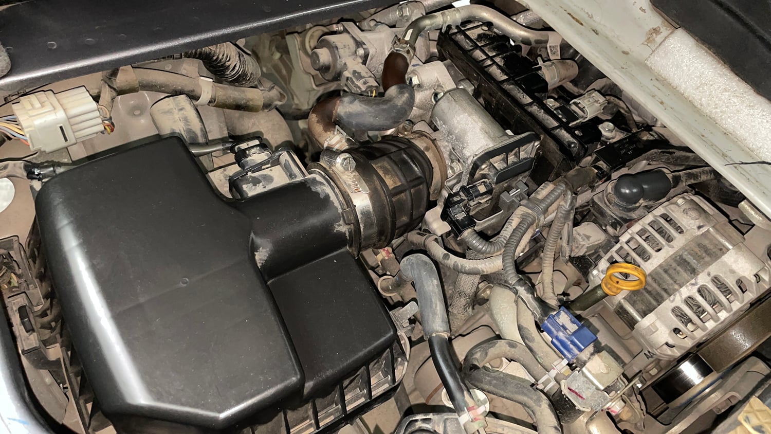 Used 2023 Maruti Suzuki Eeco 5 STR AC Petrol Manual engine ENGINE RIGHT SIDE VIEW