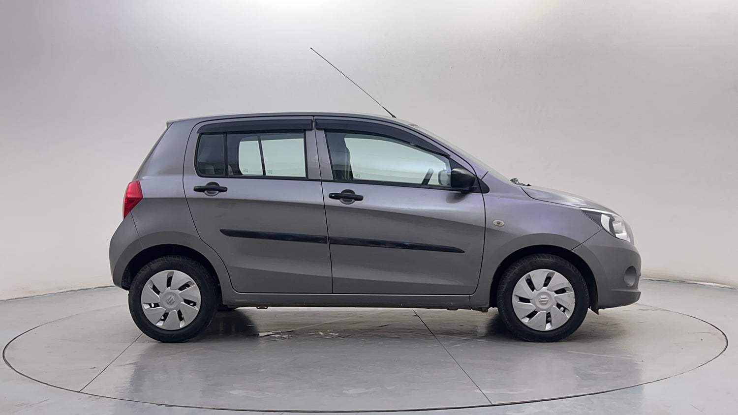 Used 2014 Maruti Suzuki Celerio VXi Petrol Manual exterior RIGHT SIDE VIEW