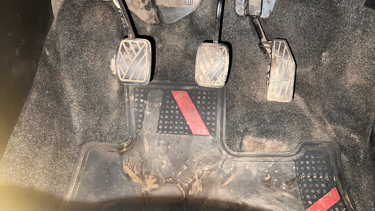 Used 2021 Maruti Suzuki Swift LXi Petrol Manual interior PEDALS VIEW