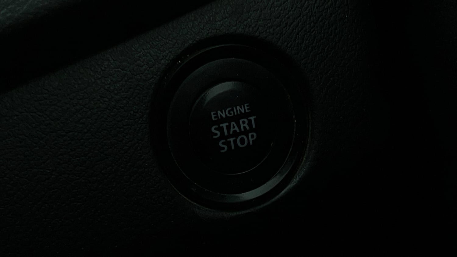 Used 2019 Maruti Suzuki Baleno Zeta Petrol Manual top_features Keyless start