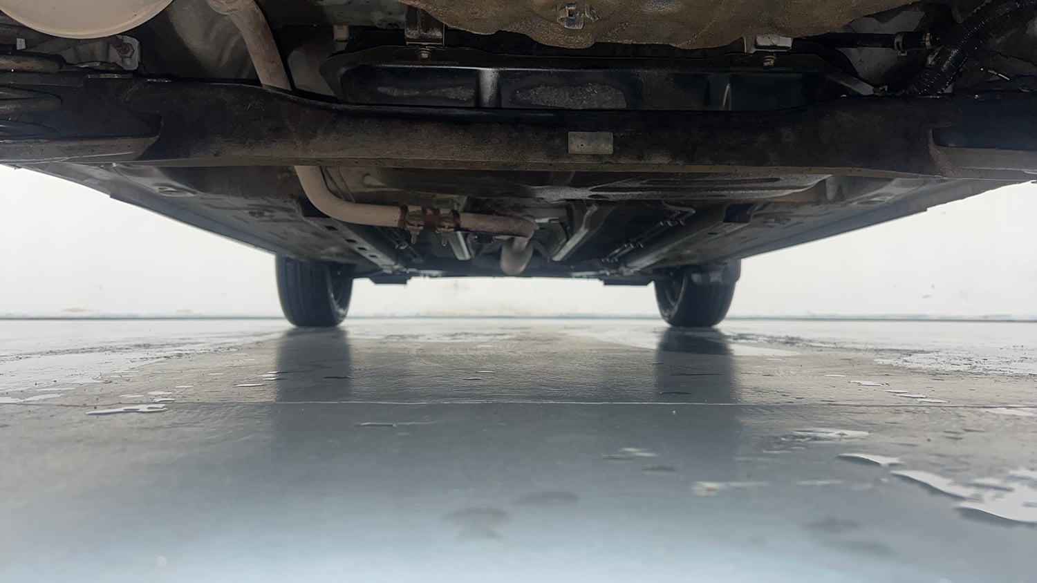 Used 2021 Nissan Magnite XL Petrol Manual extra REAR UNDERBODY VIEW (TAKEN FROM REAR)