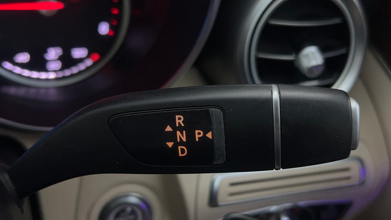 Used 2019 Mercedes-Benz C-Class C 220d Progressive Diesel Automatic interior GEAR  KNOB VIEW