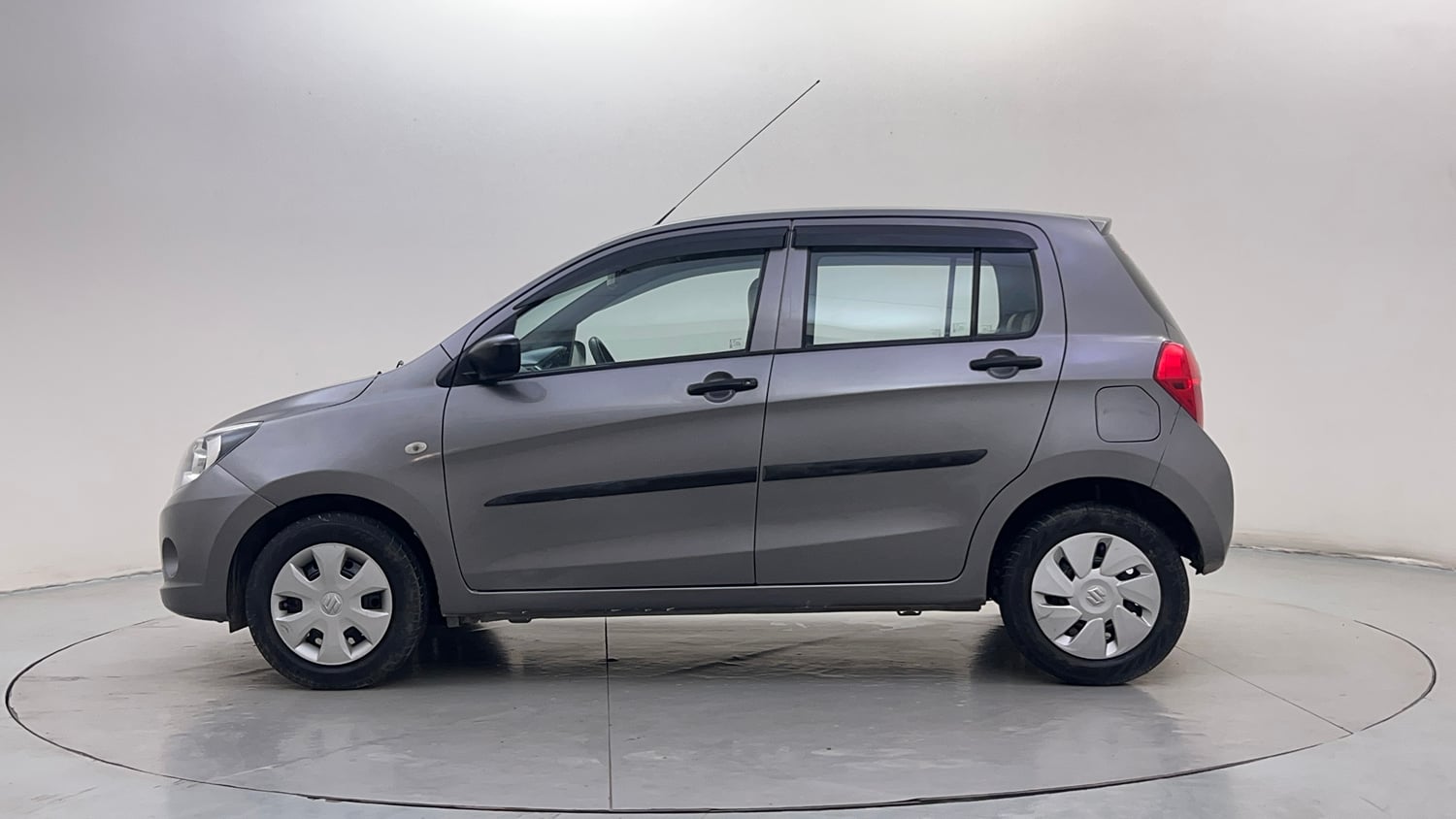 Used 2014 Maruti Suzuki Celerio VXi Petrol Manual exterior LEFT SIDE VIEW