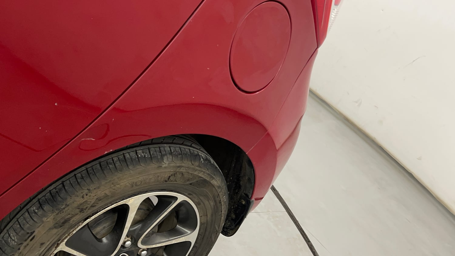 Used 2017 Hyundai Grand i10 Sportz (O) AT 1.2 Kappa VTVT Petrol Automatic dents MINOR DENT