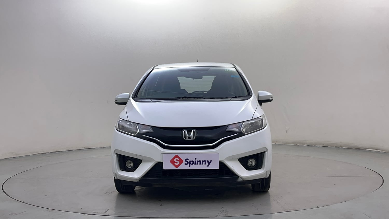 Used 2018 Honda Jazz V AT Petrol Petrol Automatic exterior FRONT VIEW