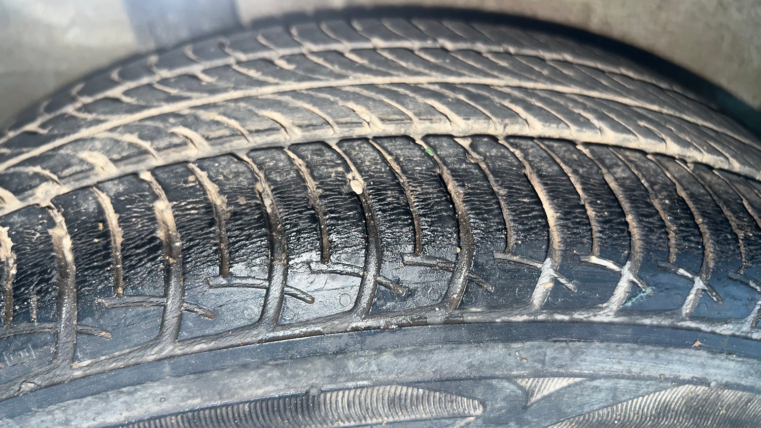 Used 2021 Maruti Suzuki Wagon R ZXi 1.2 Petrol Manual tyres RIGHT REAR TYRE TREAD VIEW