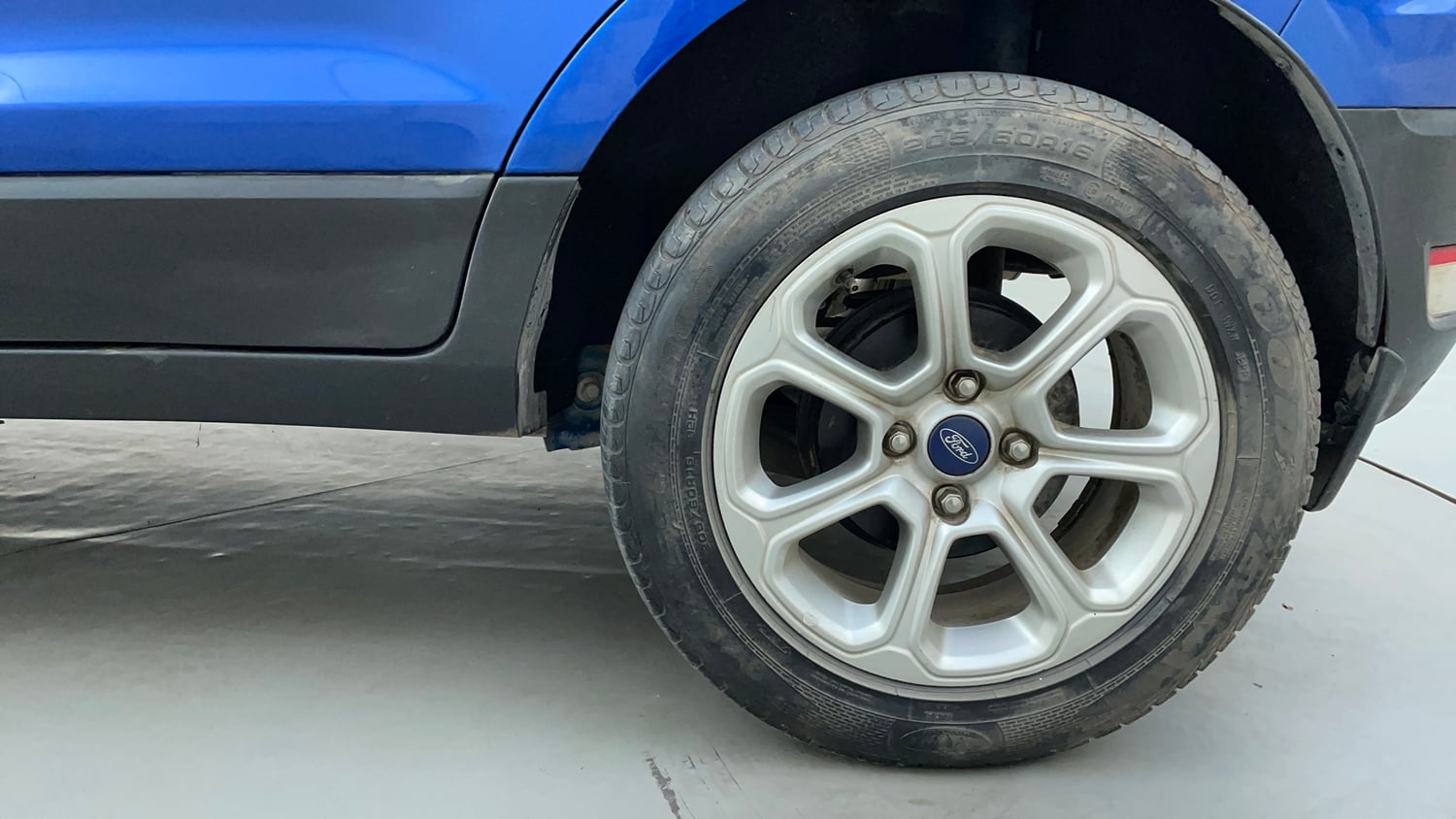 Used 2020 Ford EcoSport Titanium + 1.5L Ti-VCT AT Petrol Automatic tyres LEFT REAR TYRE RIM VIEW