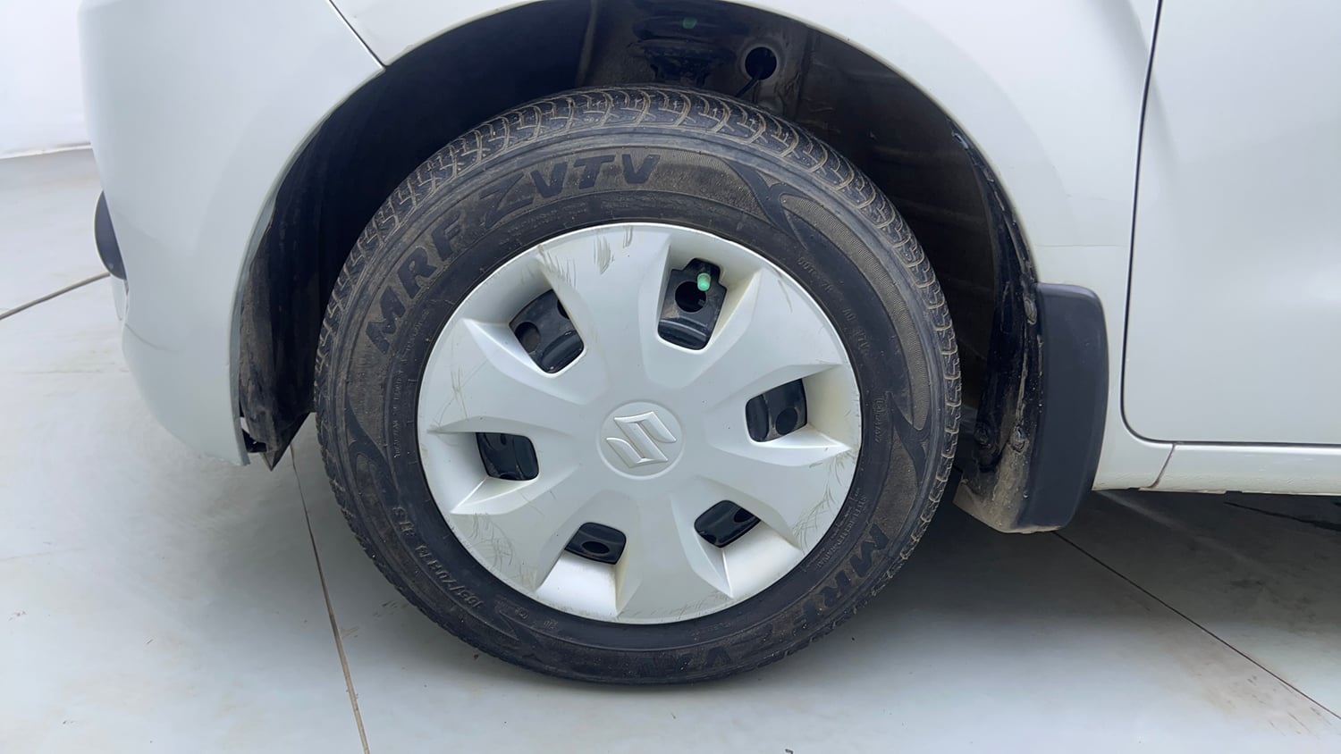 Used 2021 Maruti Suzuki Wagon R ZXi 1.2 Petrol Manual tyres LEFT FRONT TYRE RIM VIEW
