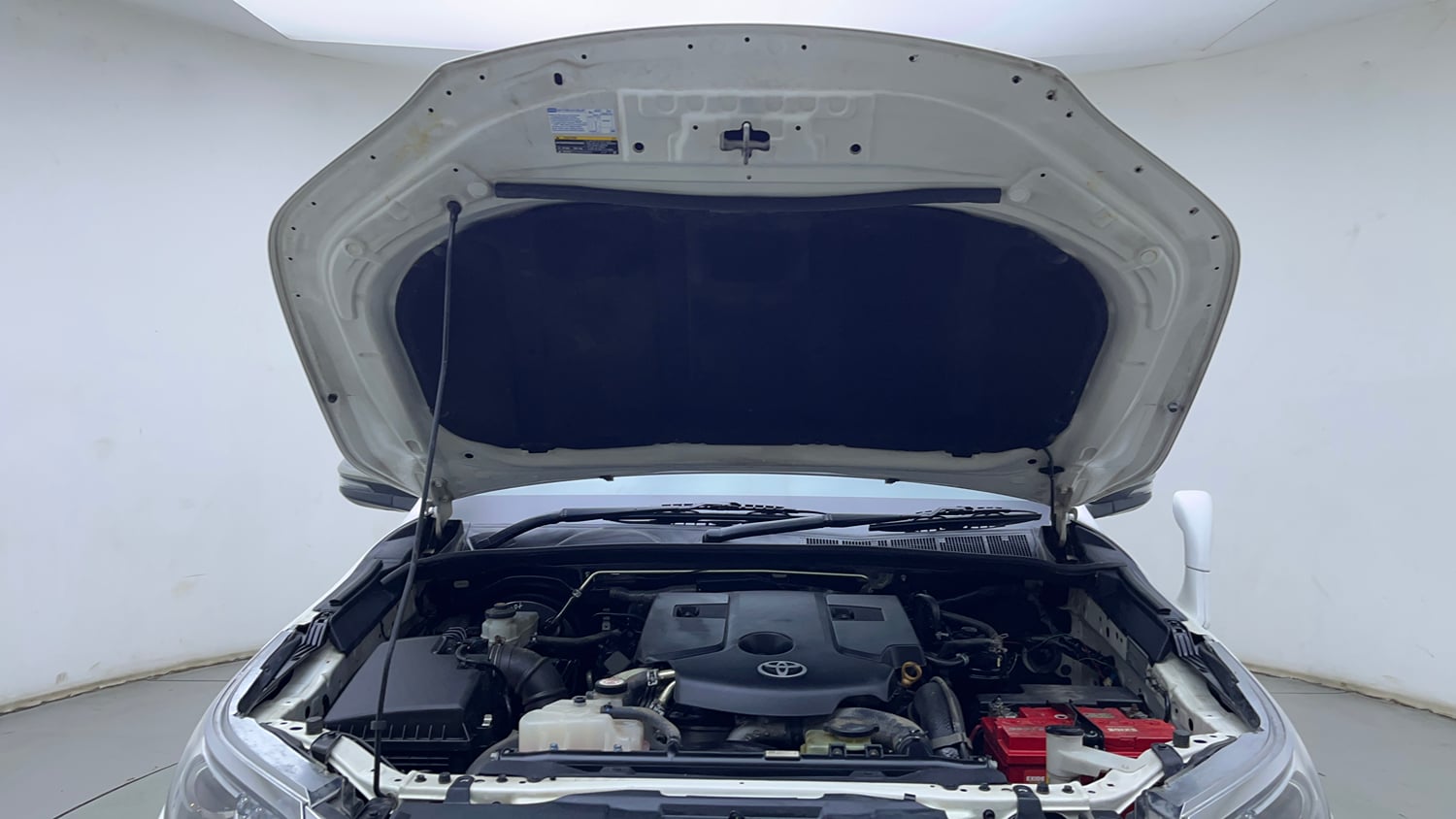 Used 2019 Toyota Fortuner 2.8 4x2 MT Diesel Manual engine ENGINE & BONNET OPEN FRONT VIEW