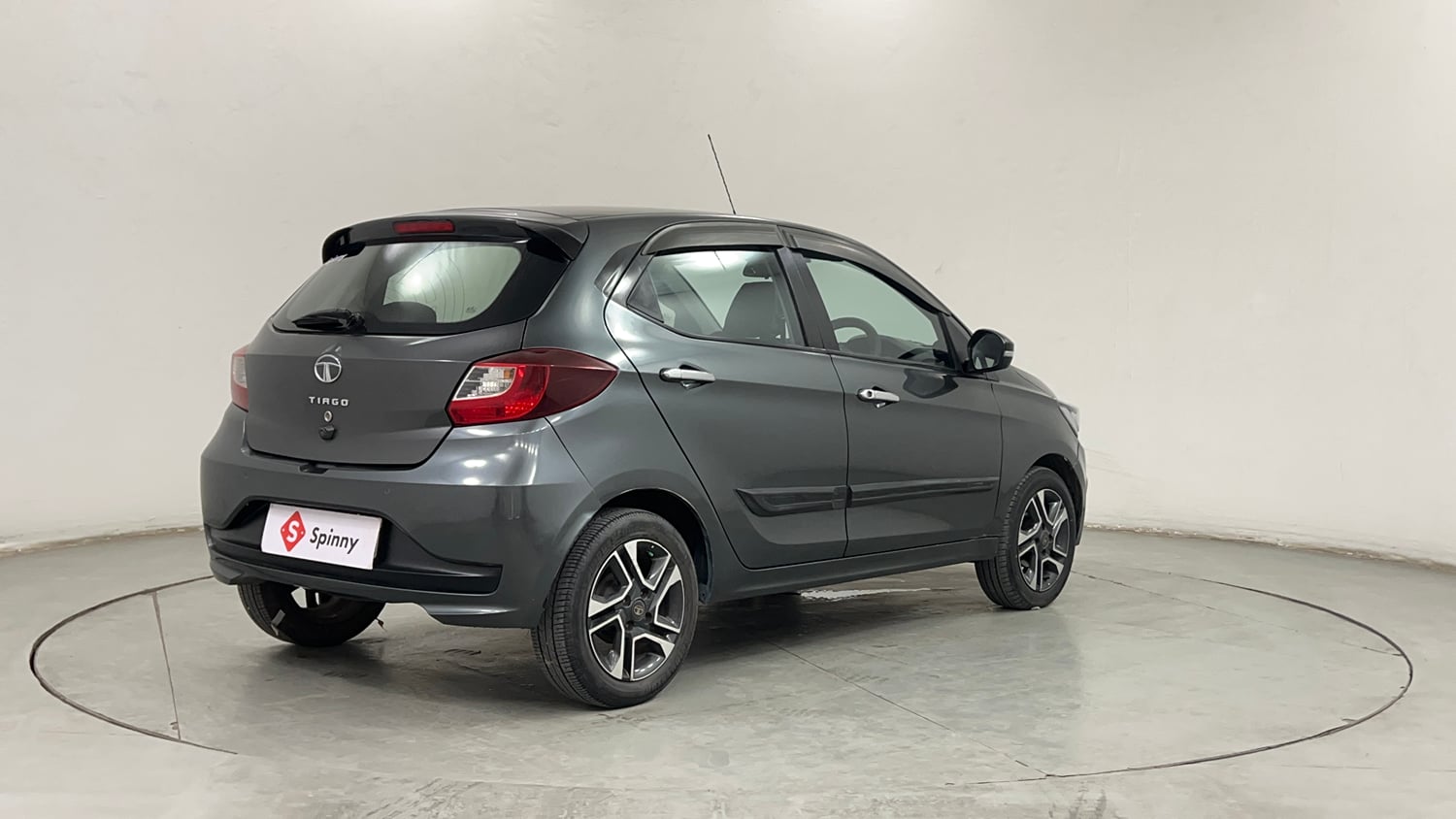 Used 2020 Tata Tiago XZ Plus Petrol Manual exterior RIGHT REAR CORNER VIEW