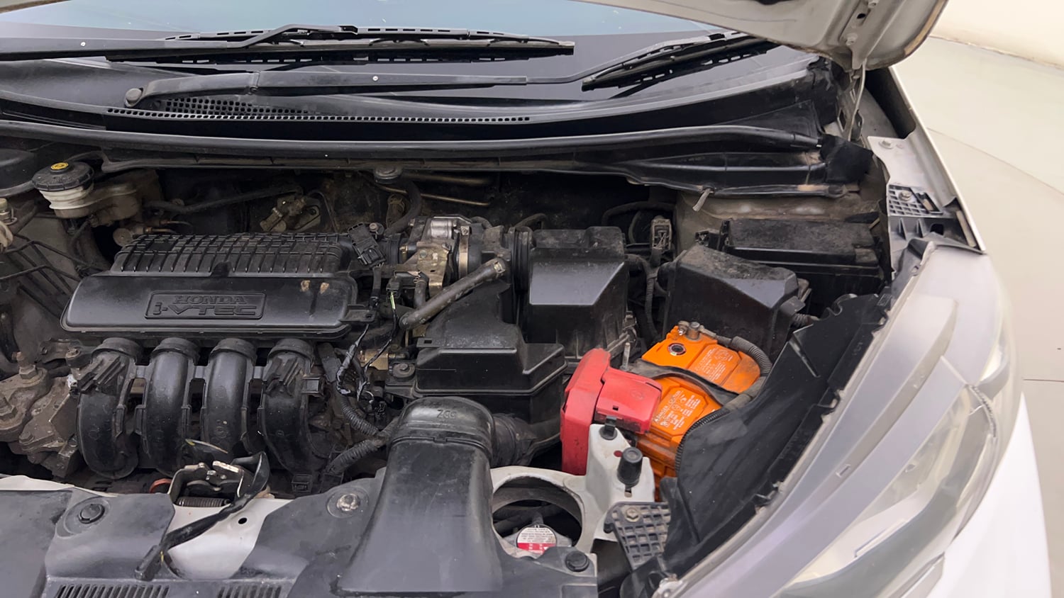 Used 2017 Honda WR-V VX MT Petrol Petrol Manual engine ENGINE LEFT SIDE HINGE & APRON VIEW