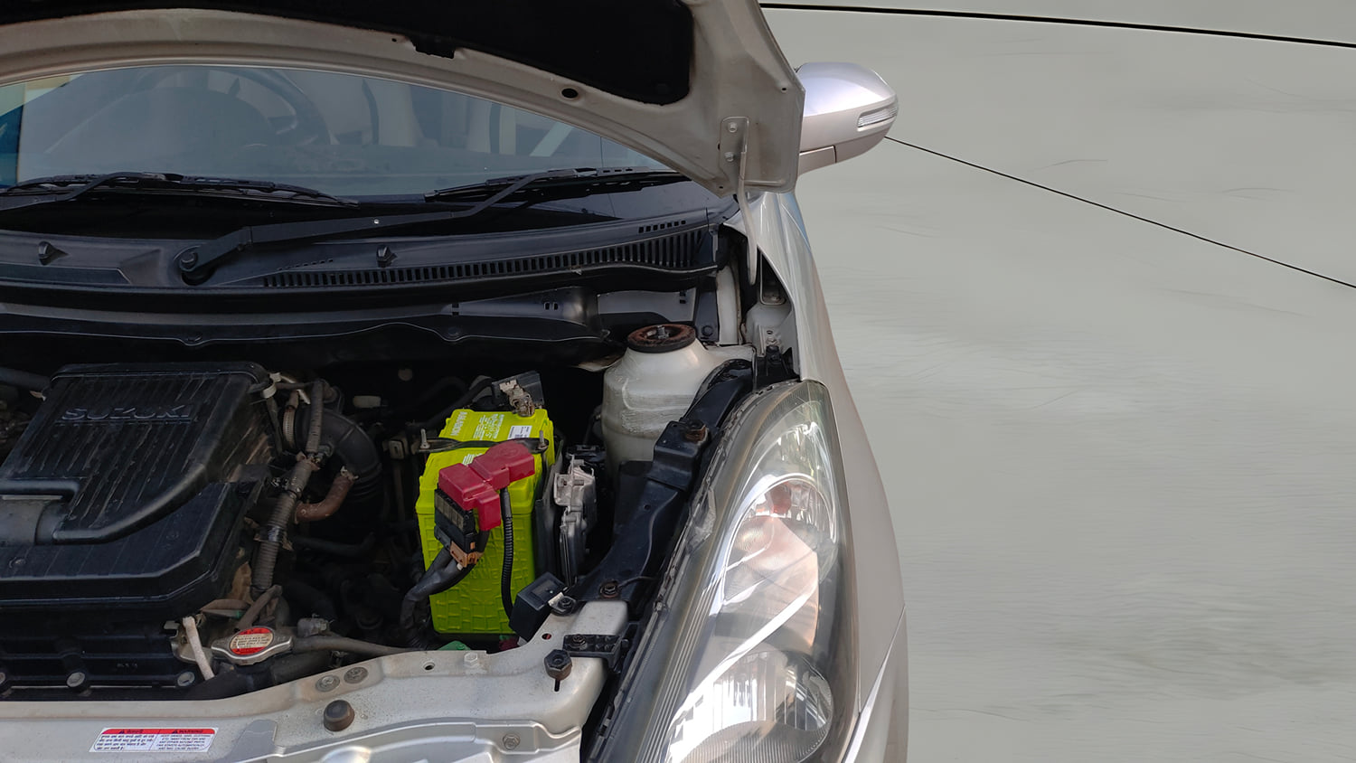 Used 2015 Maruti Suzuki Swift Dzire VXI Petrol Manual engine ENGINE LEFT SIDE HINGE & APRON VIEW