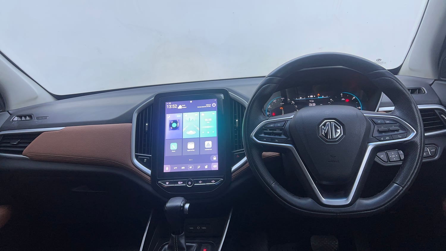 Used 2020 MG Motors Hector Plus Sharp 1.5 DCT Petrol Petrol Automatic interior DASHBOARD VIEW