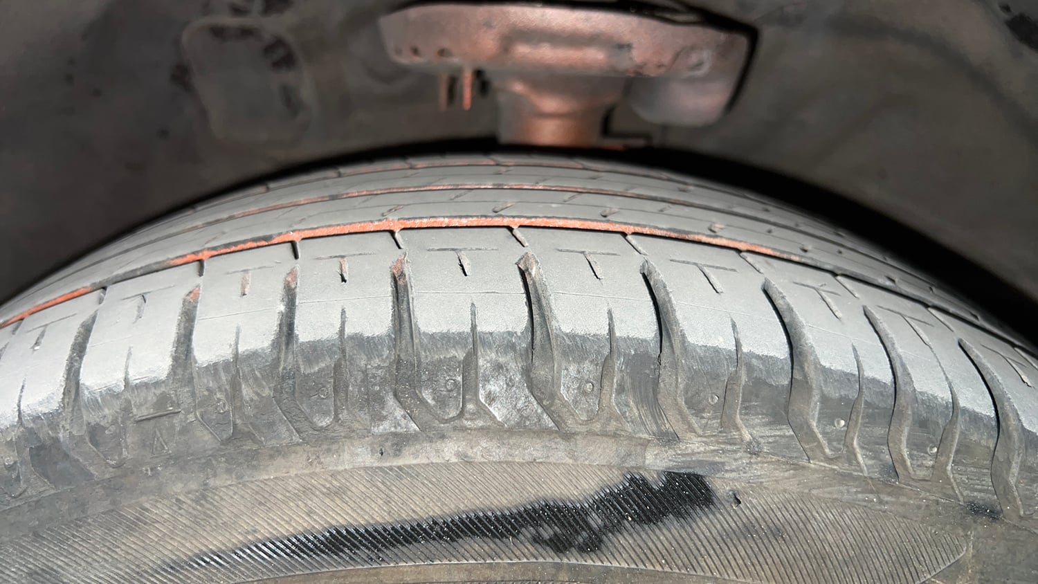 Used 2018 Hyundai Verna EX 1.6 VTVT AT Petrol Automatic tyres LEFT FRONT TYRE TREAD VIEW