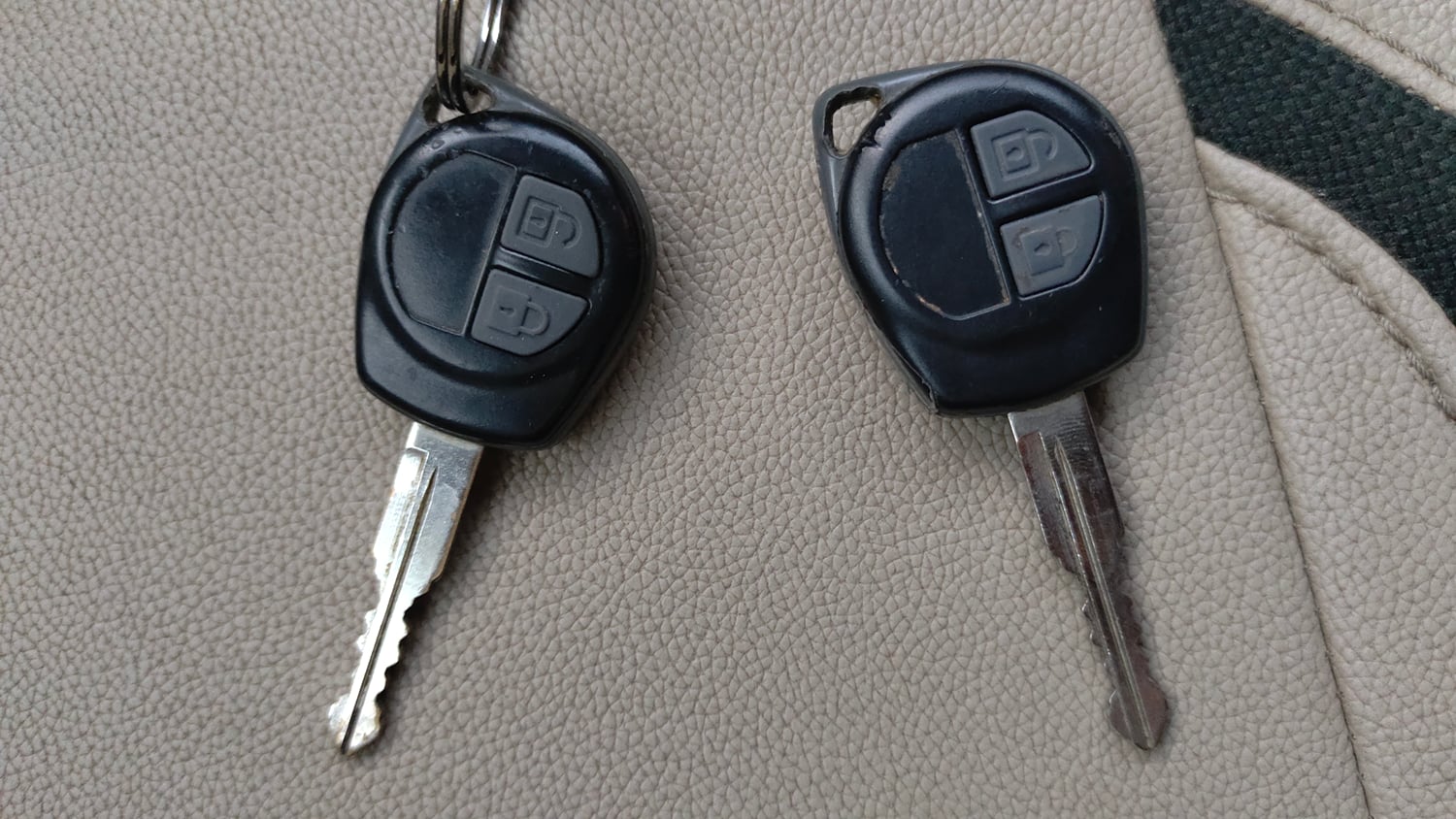 Used 2015 Maruti Suzuki Swift Dzire VXI Petrol Manual extra CAR KEY VIEW