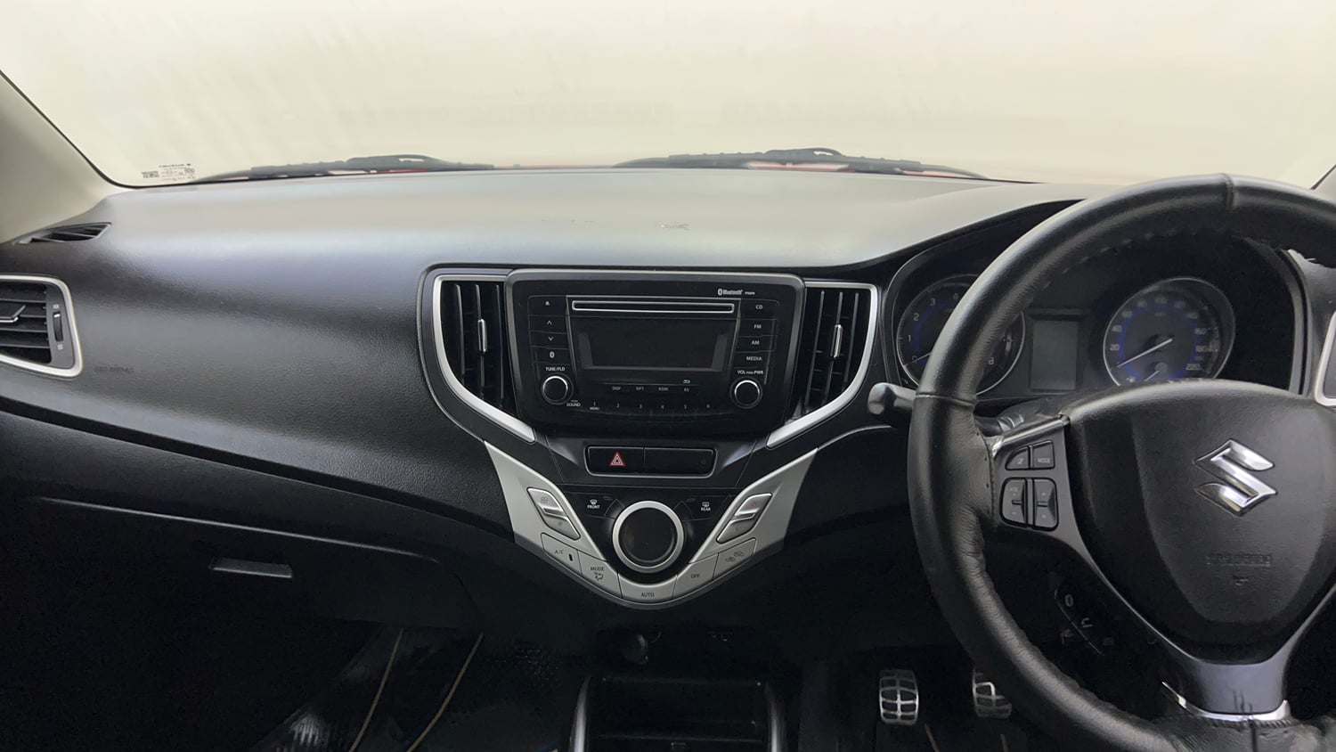 Used 2018 Maruti Suzuki Baleno Delta 1.2 Petrol Manual interior MUSIC SYSTEM & AC CONTROL VIEW