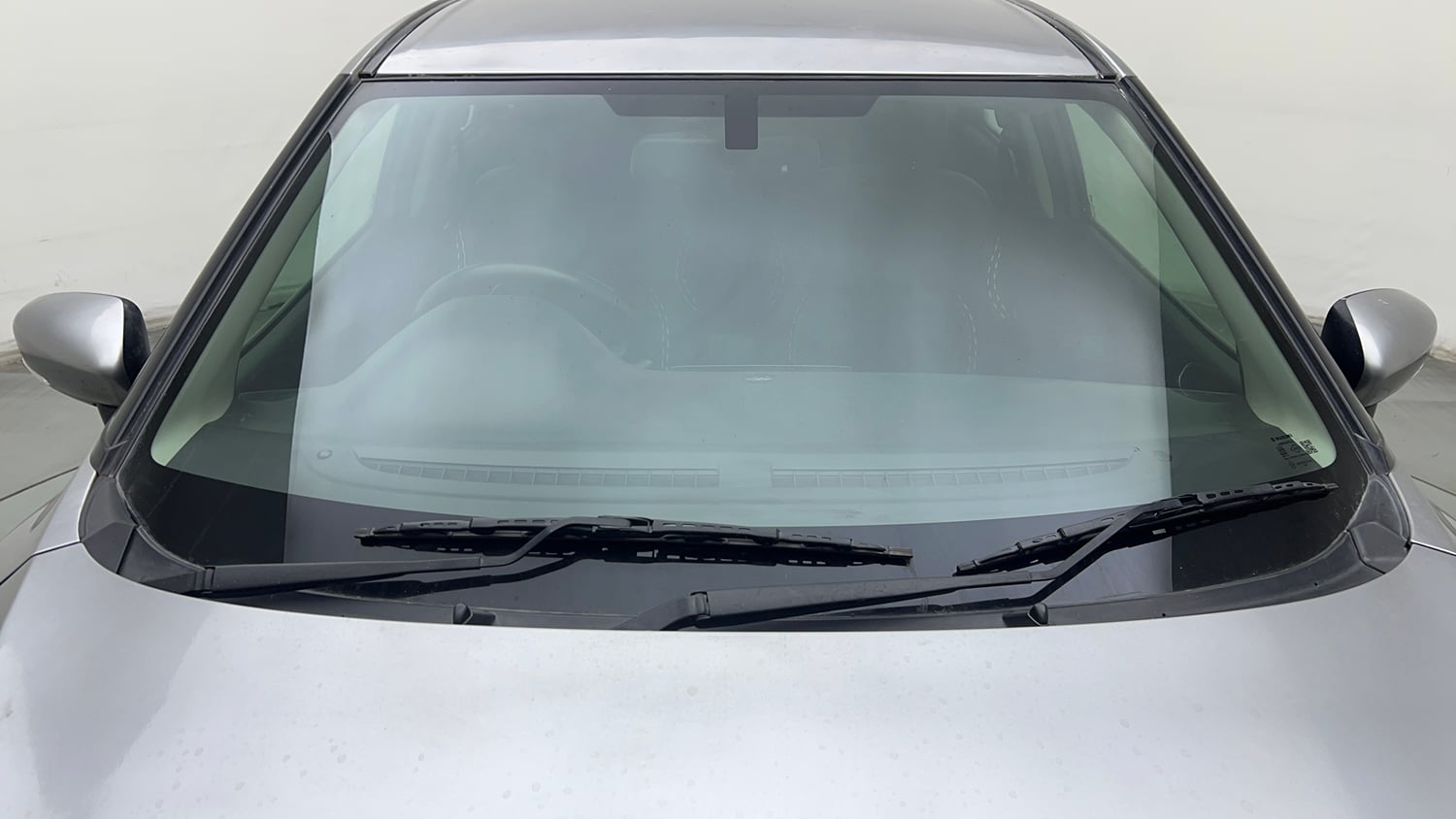 Used 2017 Maruti Suzuki Baleno Alpha 1.2 Petrol Manual exterior FRONT WINDSHIELD VIEW