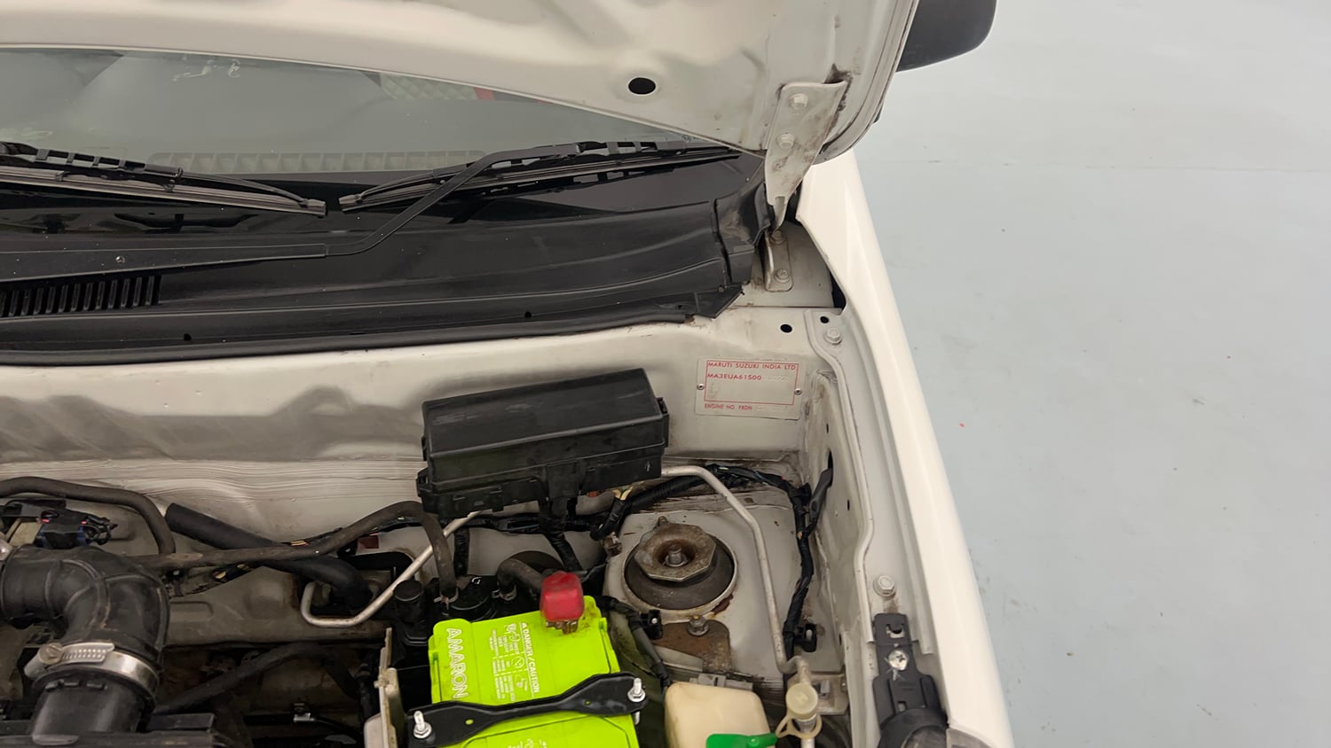 Used 2018 Maruti Suzuki Alto 800 LXi (O) Petrol Manual engine ENGINE LEFT SIDE HINGE & APRON VIEW
