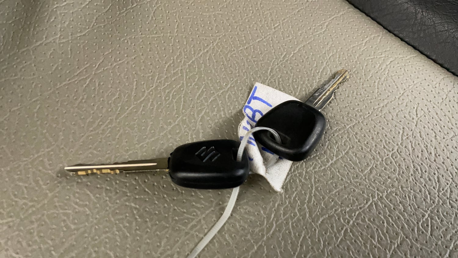 Used 2023 Maruti Suzuki Eeco 5 STR AC Petrol Manual extra CAR KEY VIEW