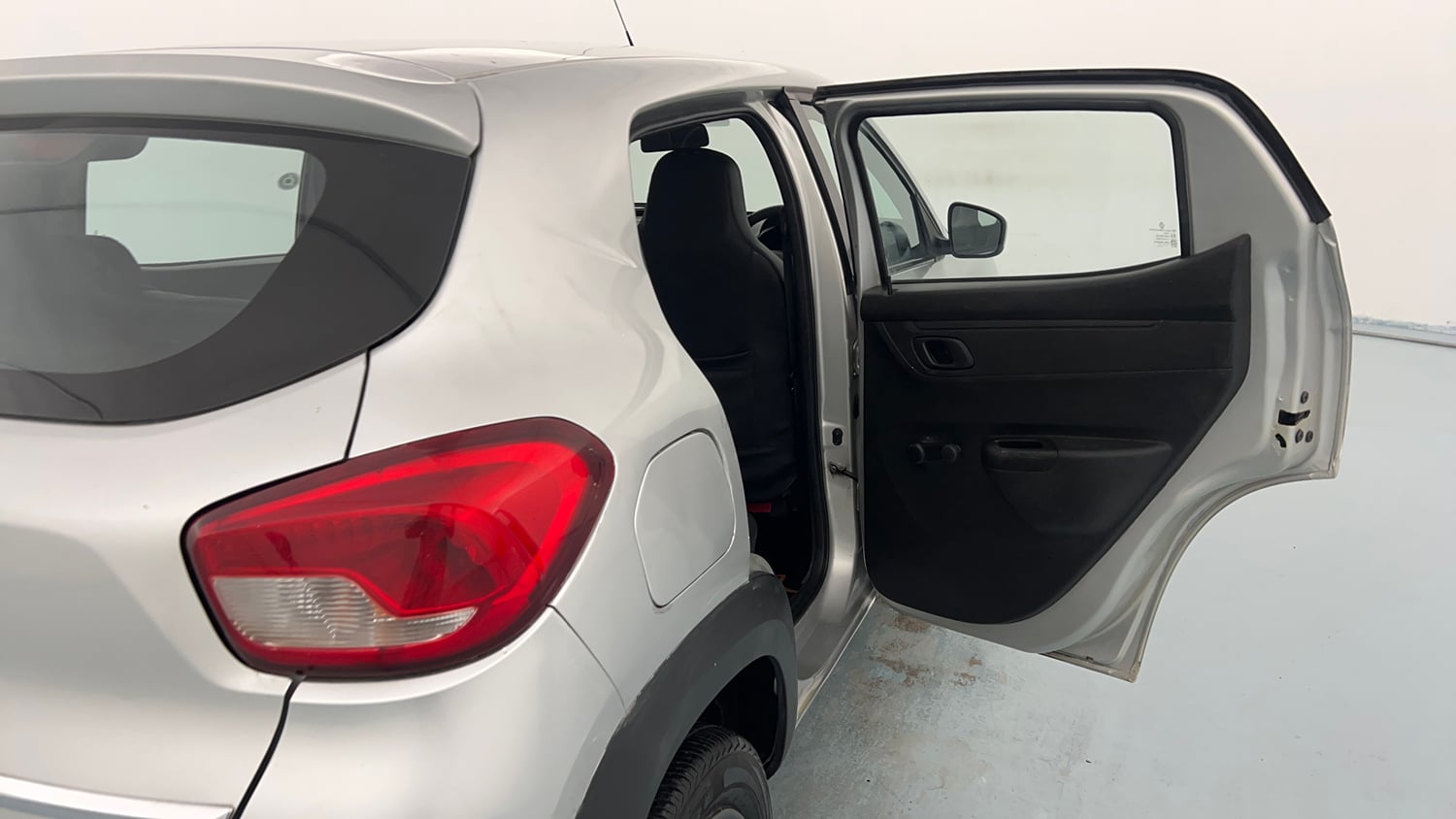 Used 2017 Renault Kwid RXT (O) 1.0 SCE Edition Petrol Manual interior RIGHT REAR DOOR OPEN VIEW